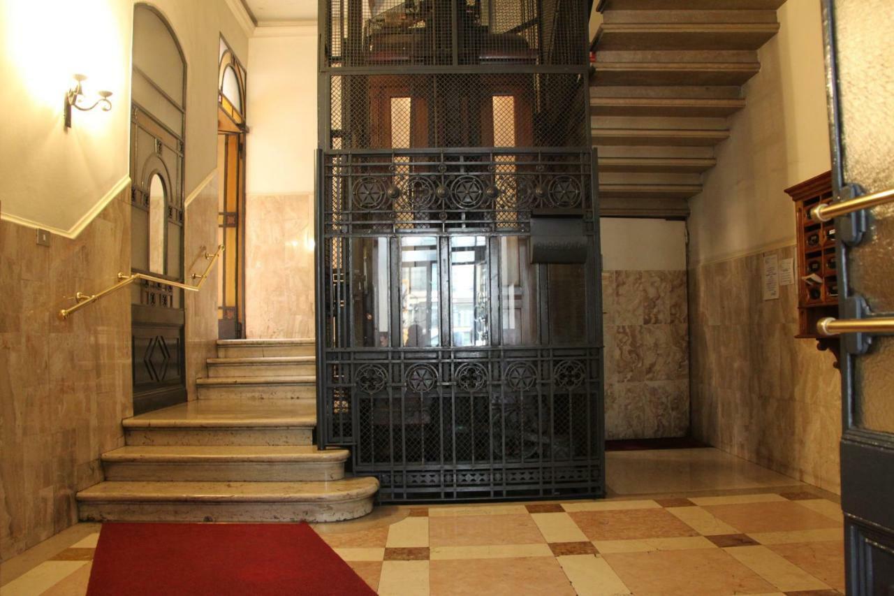Viale Lunigiana - Penthouse - 6 People Daire Milano Dış mekan fotoğraf